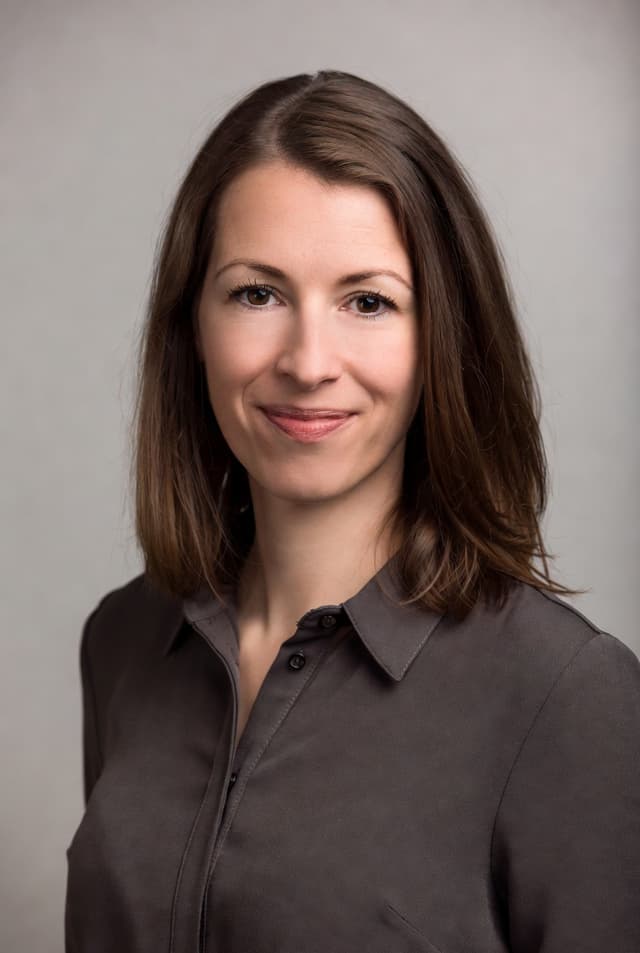 Sarah de Jong — AI Financial Controller & Budget Analyst